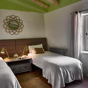 Sitges Hill Retreats-masia Nur 22 Bedrooms Divided Over 9 For Max 44 Guests Villa